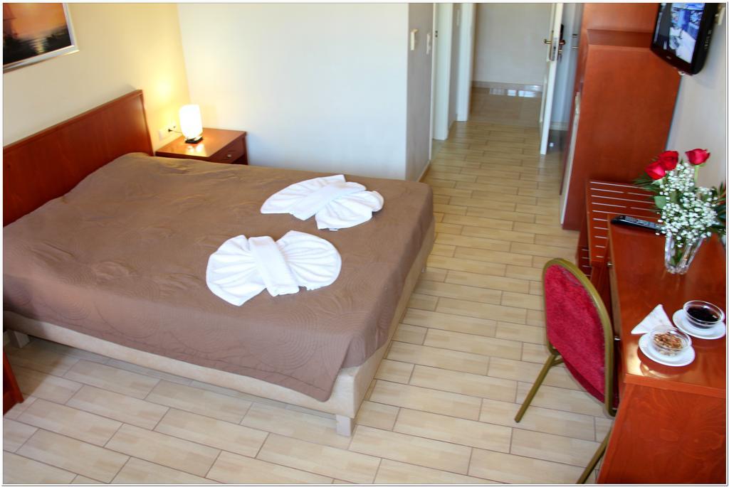 Agelia Beach Hotel Sfáka Exteriér fotografie